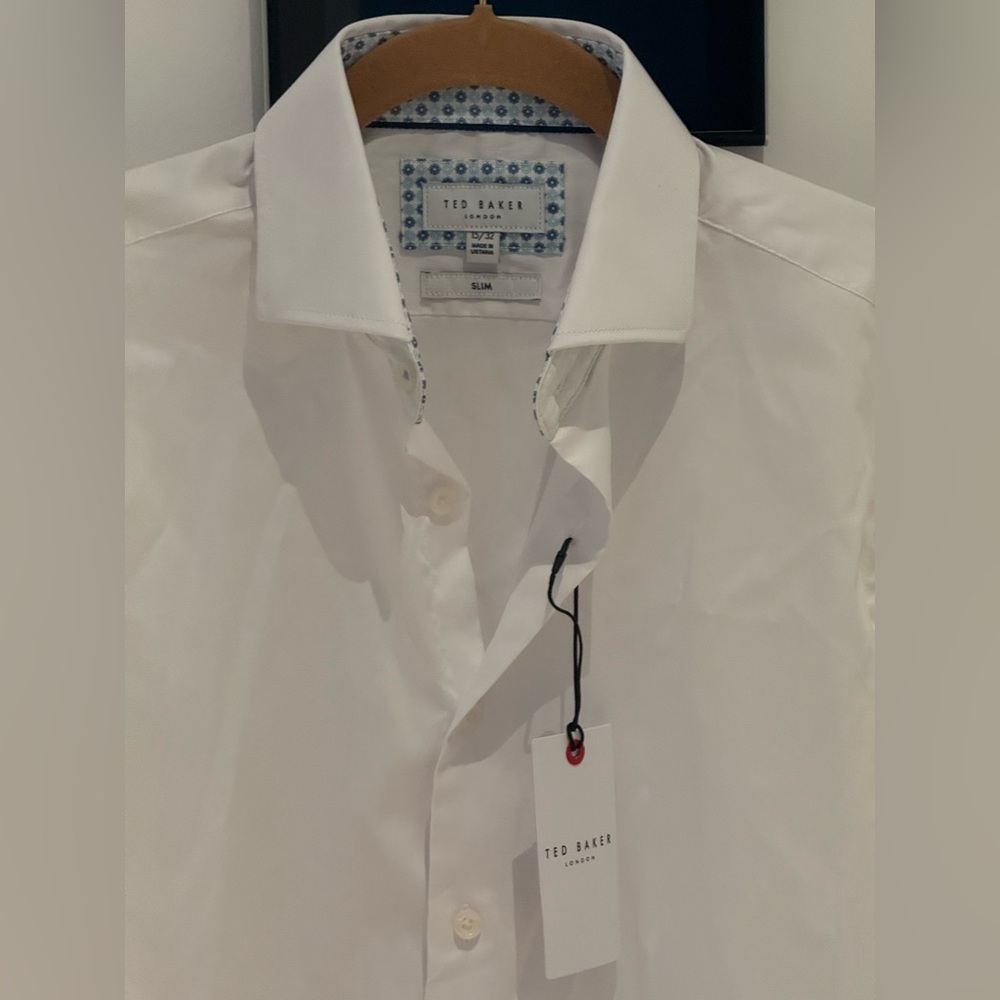 Ted Baker White Dress Shirt with Blue Contrast collar/cuffs. Slim 15/32 NWT